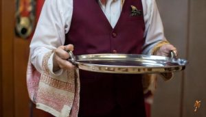 servizio tavolo guantiera