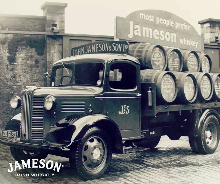history irish whiskey